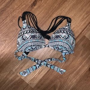 Kohl’s (Arizona Jean) aztec patterned swimsuit top